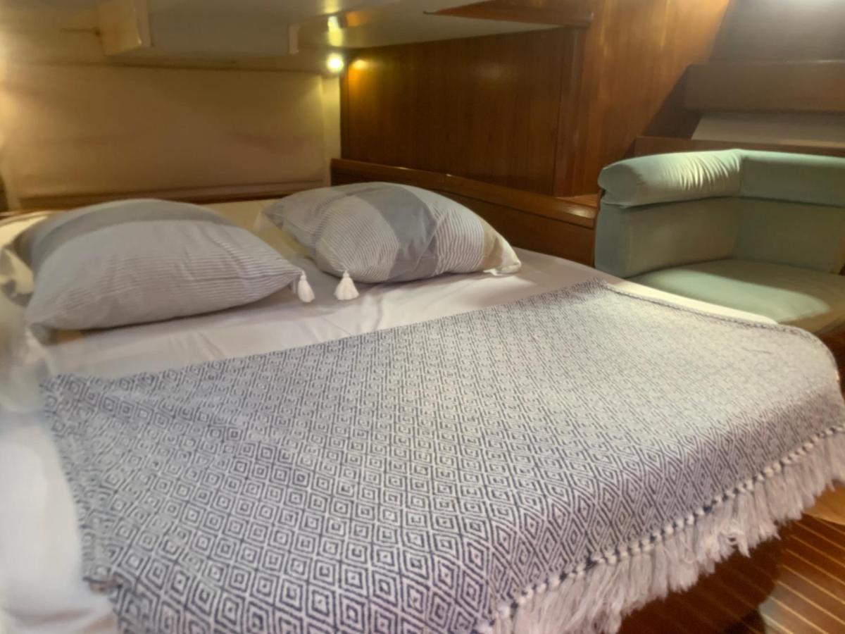 Hotel Nuit Sur Un Bateau La Rochelle La Rochelle  Zewnętrze zdjęcie